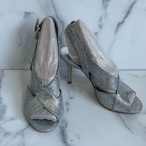 Michael Kors Becky Slingback Silver Glitter Open Toe Pumps Size 7M NWOT